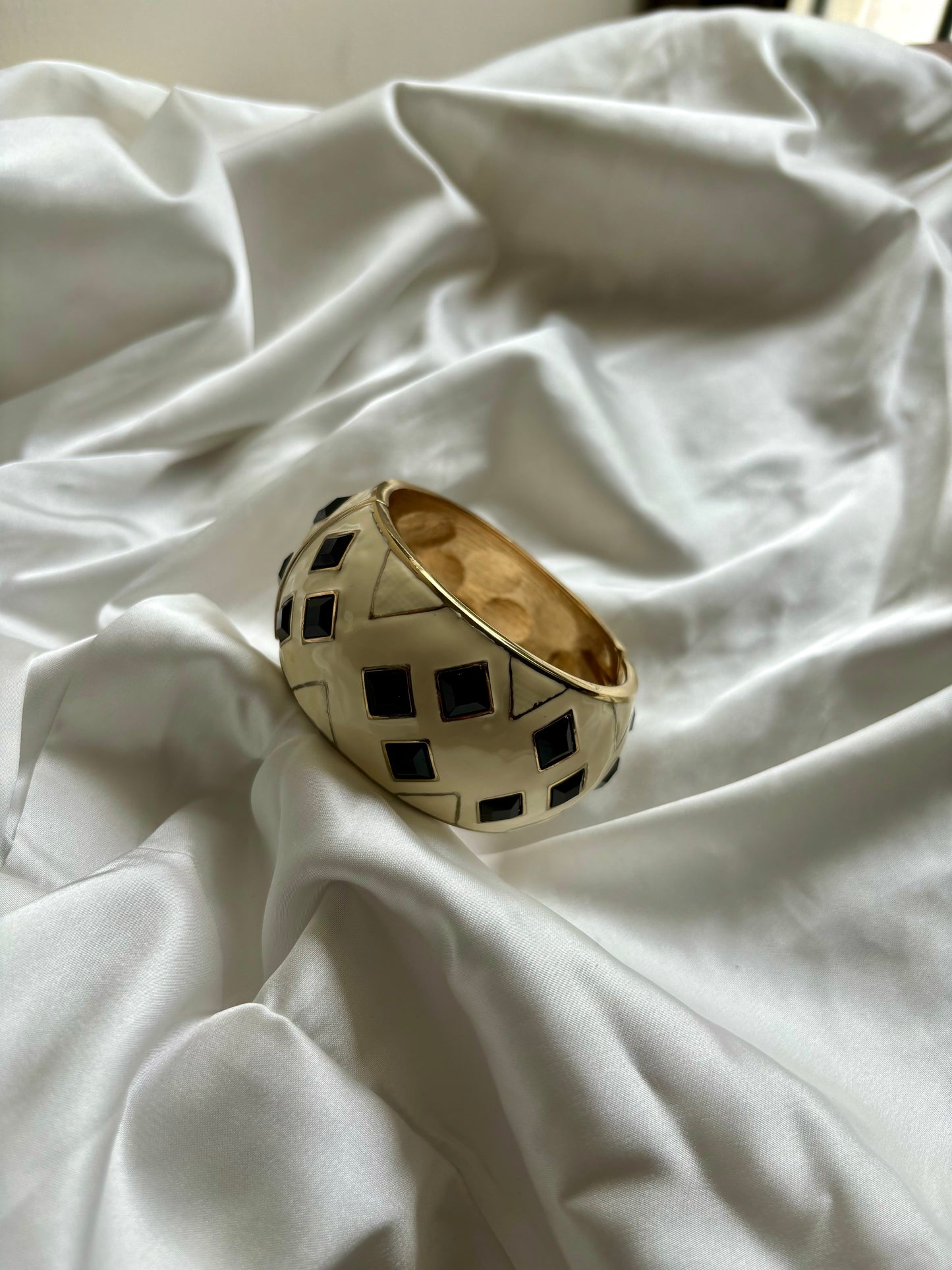 Beach Bums - Chunky Bangle Cuff