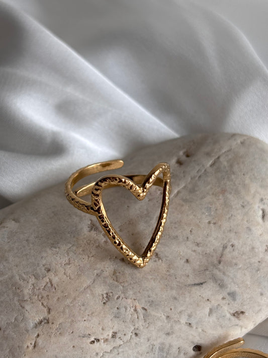 Pixie - Heart Outline Ring