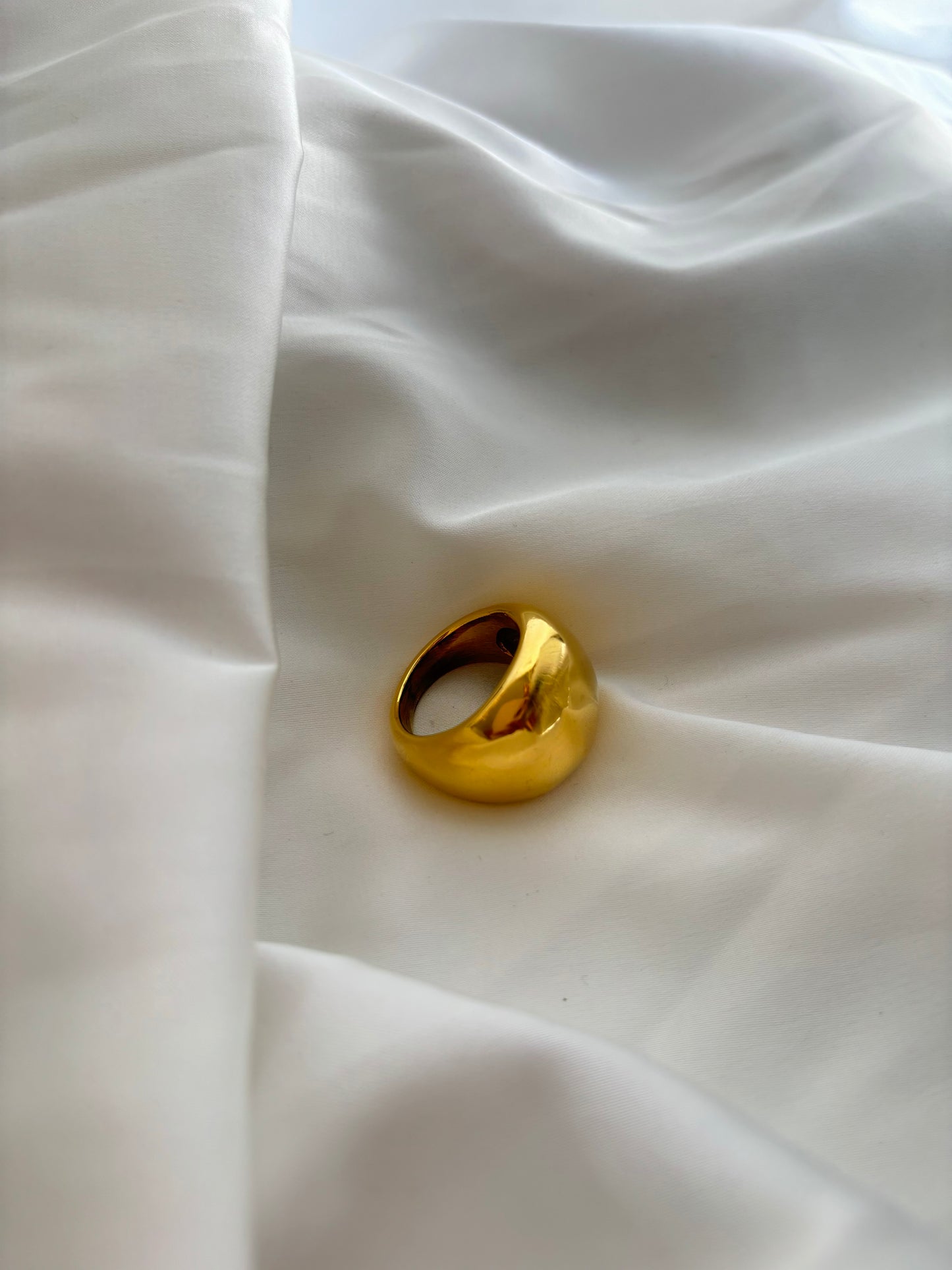 Bubble Dome Ring