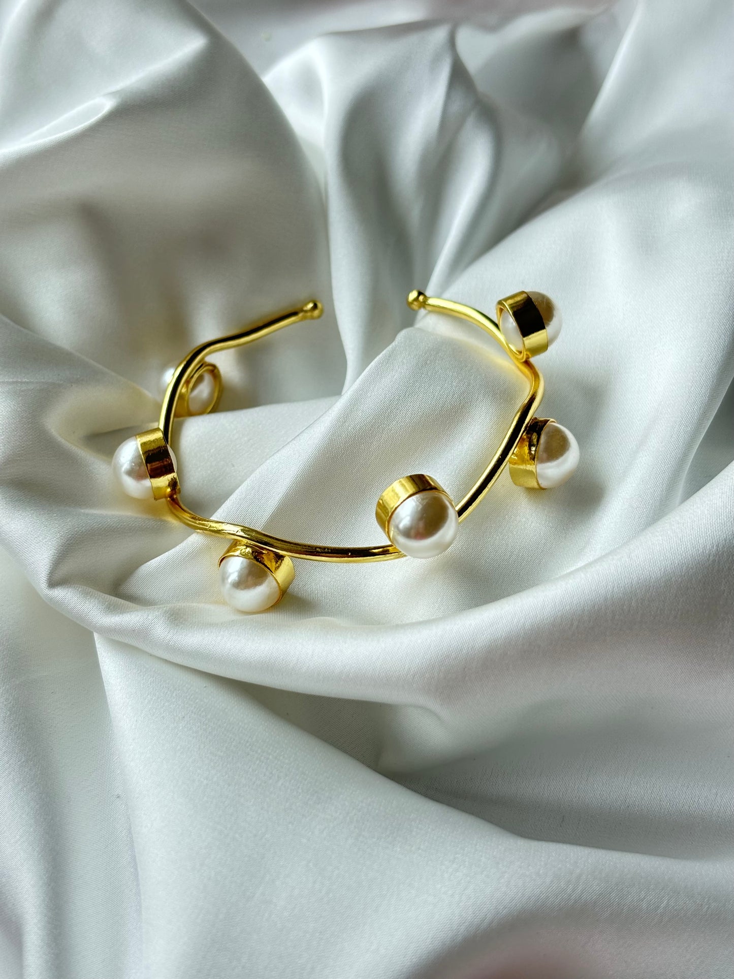 Twisted Pearl Cuff