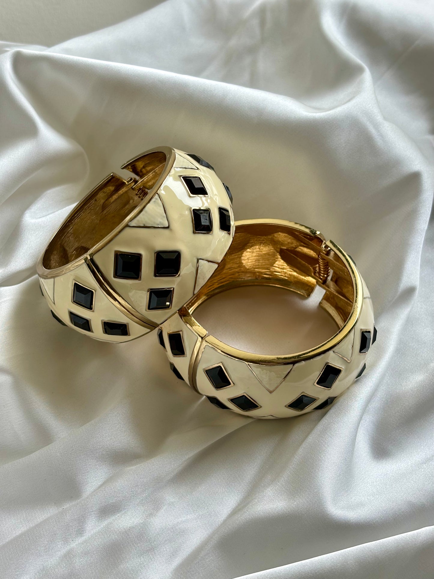 Beach Bums - Chunky Bangle Cuff