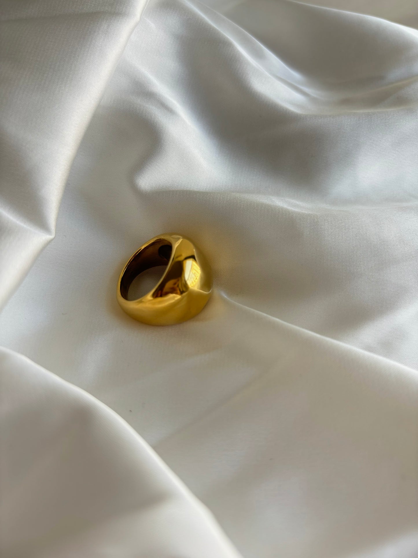Bubble Dome Ring