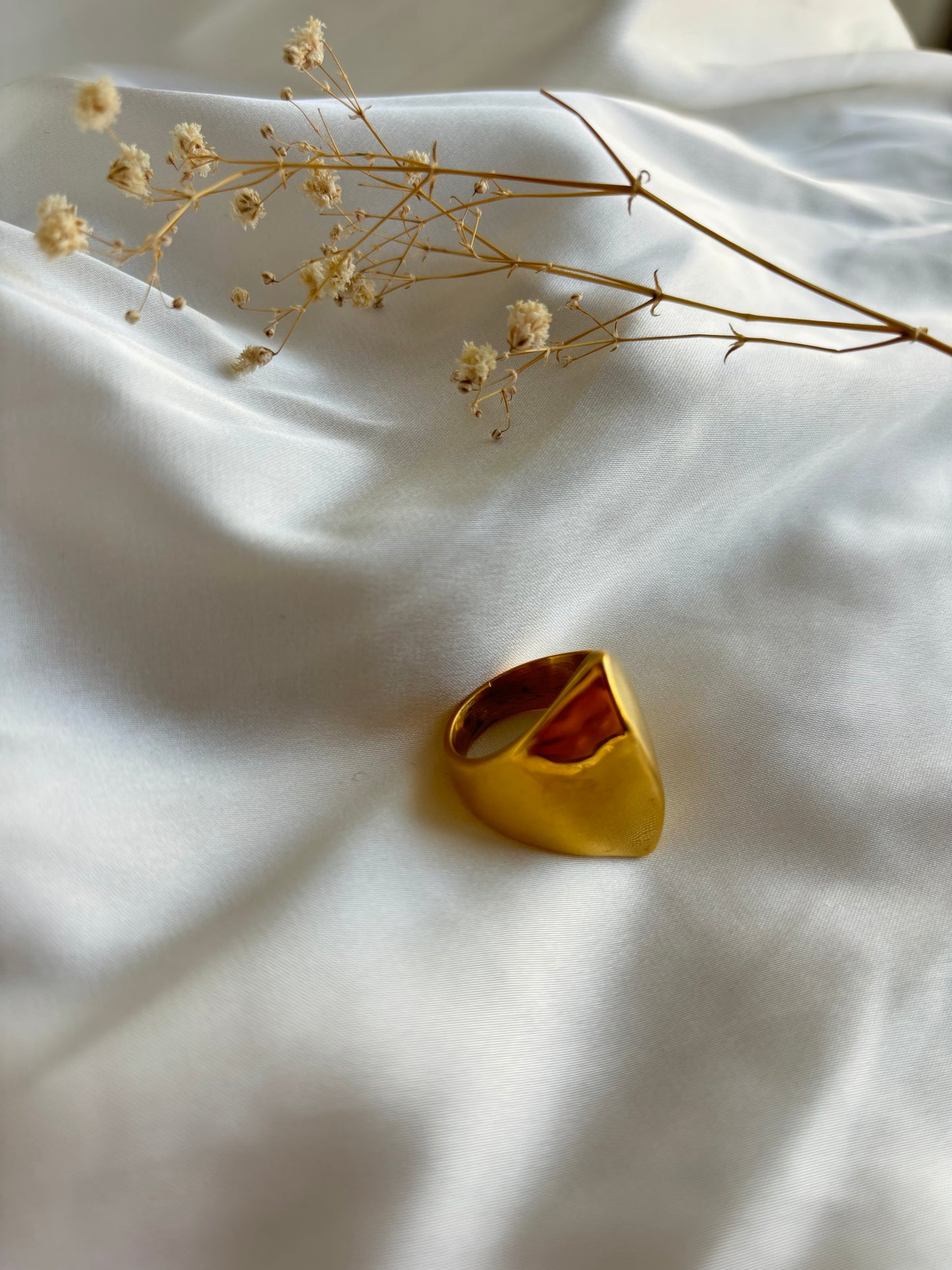 Bubble Arched Ring š