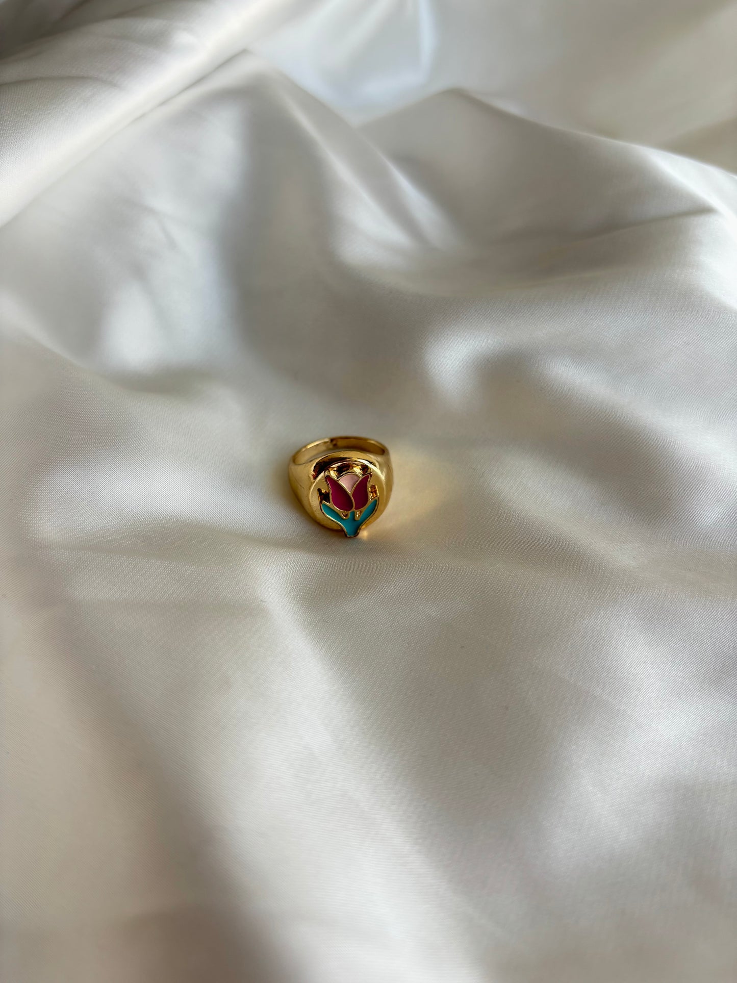 Tulip Signet Ring