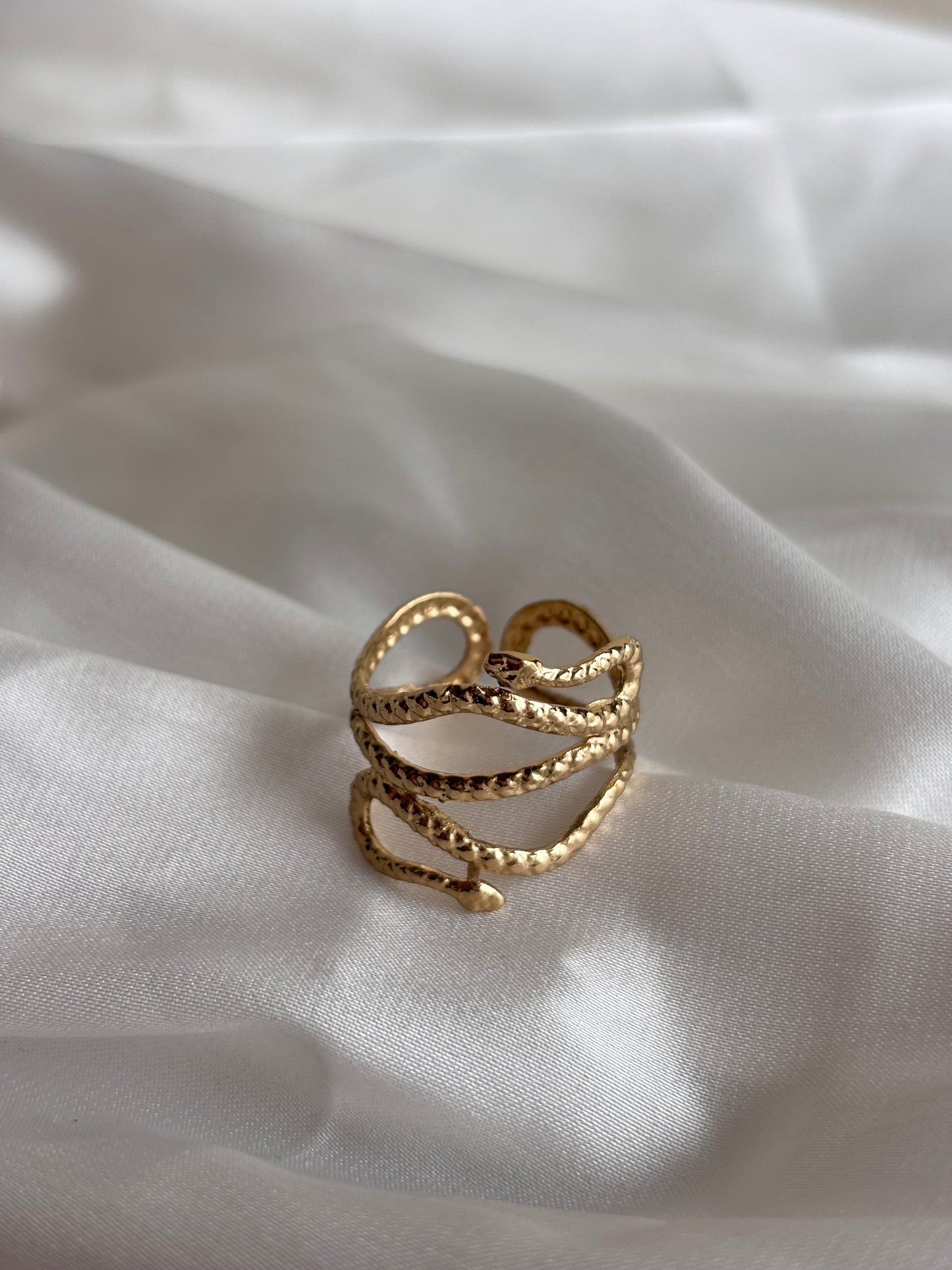 Serpentina Ring