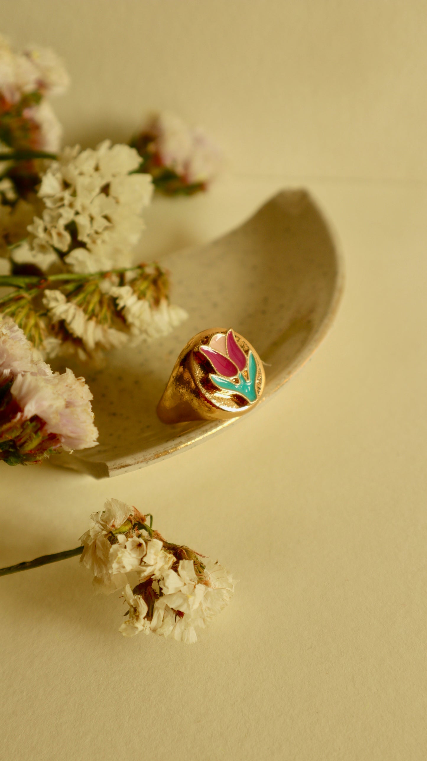 Tulip Signet Ring