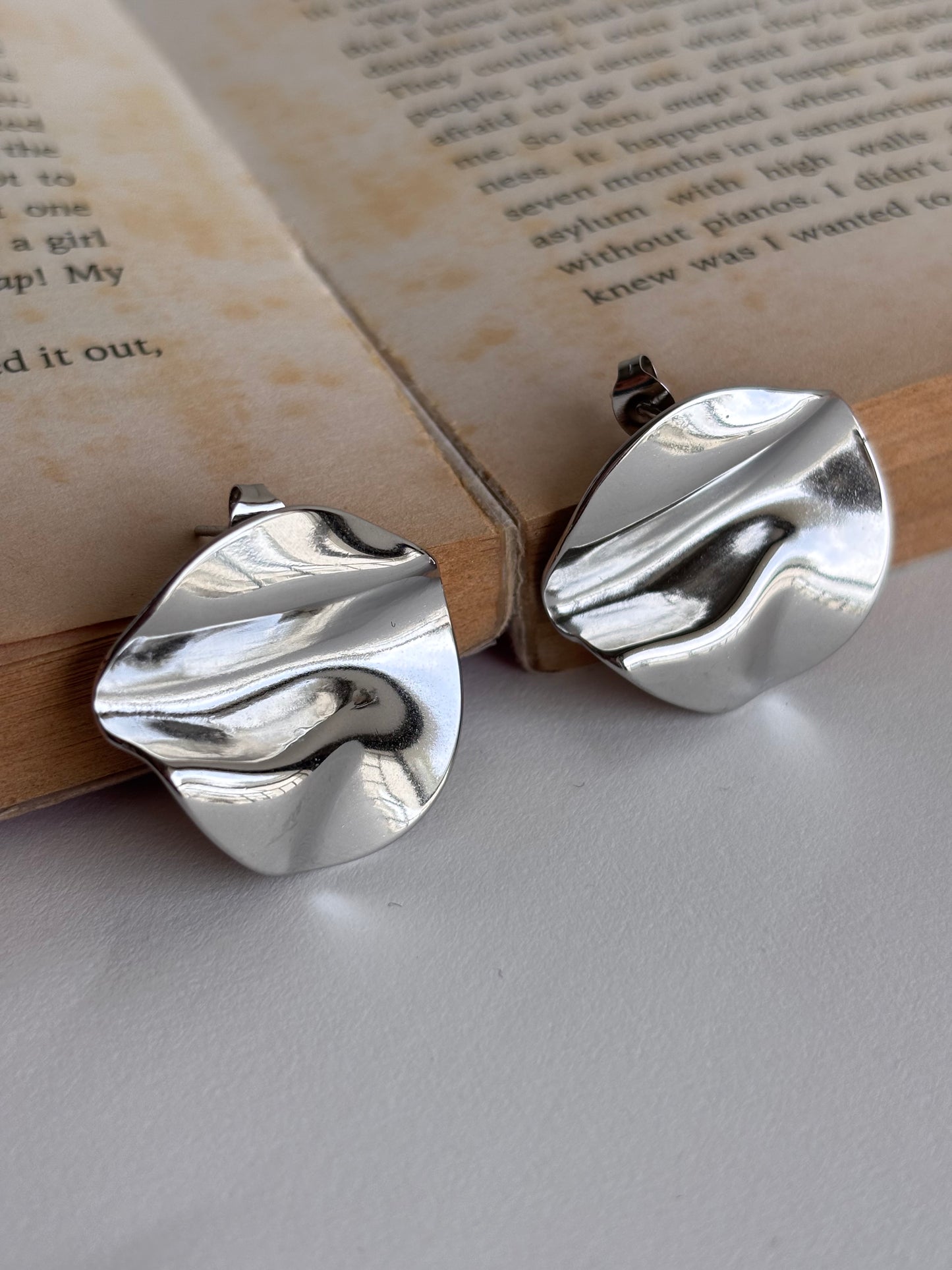 ‘Thriving’ Silver Earring