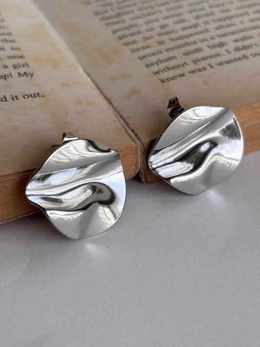 ‘Thriving’ Silver Earring