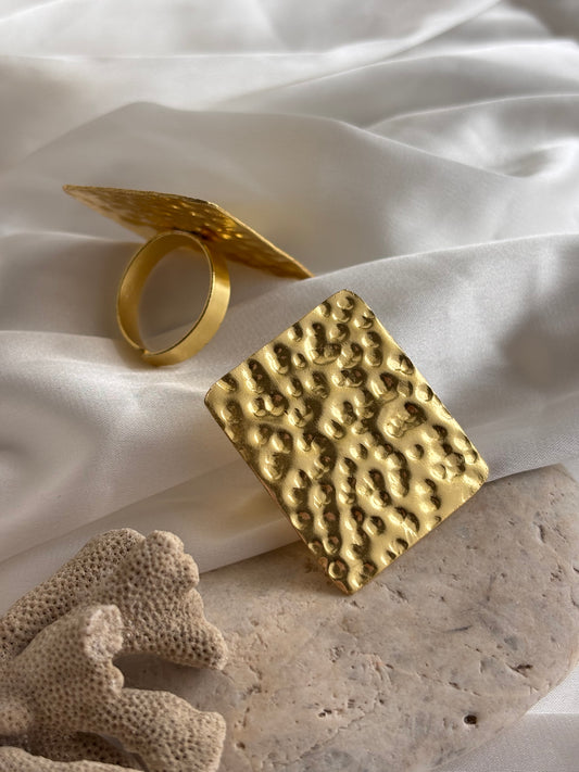 Godiva Ring