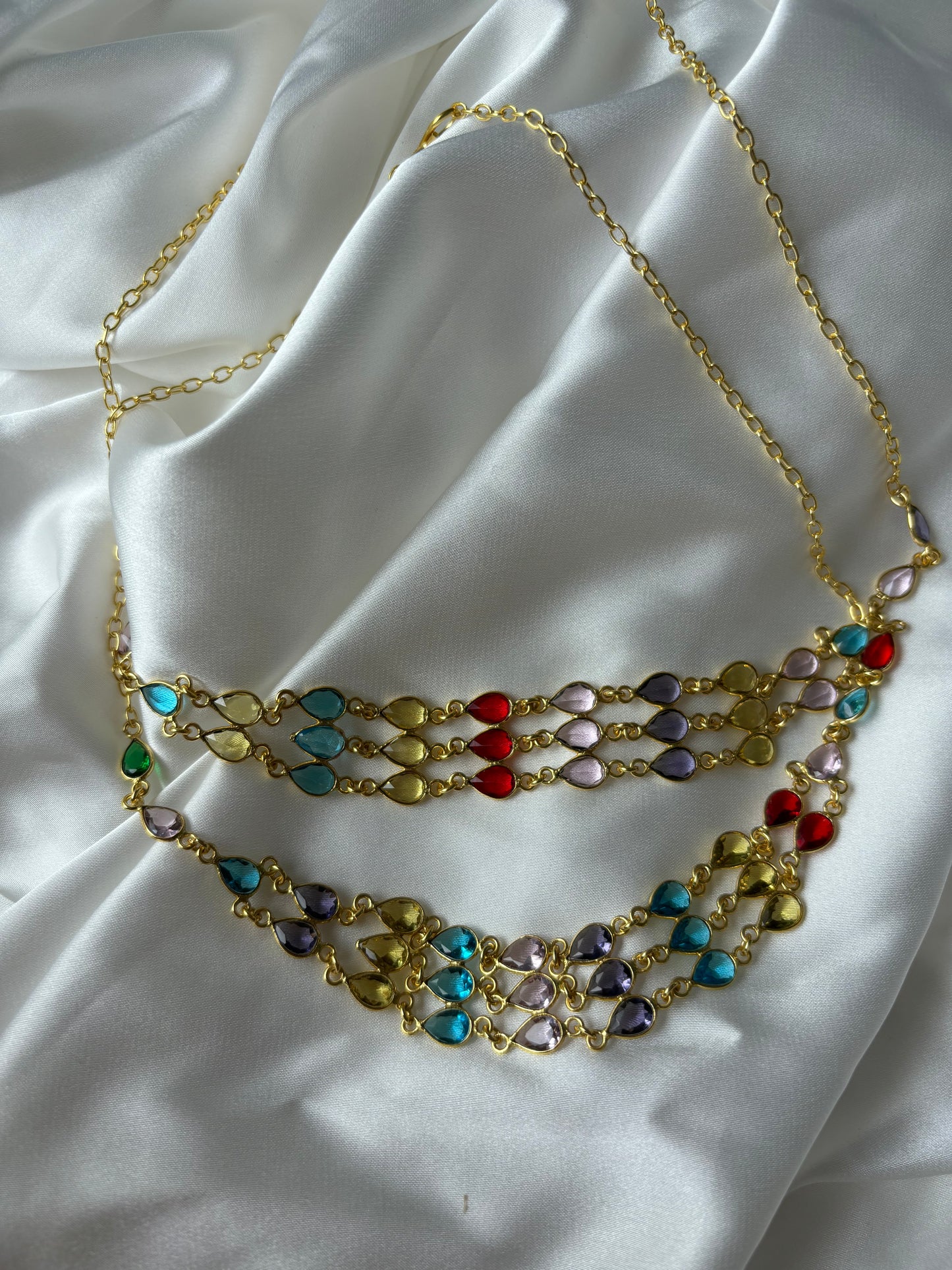 Her Majesty - Multicolour Choker