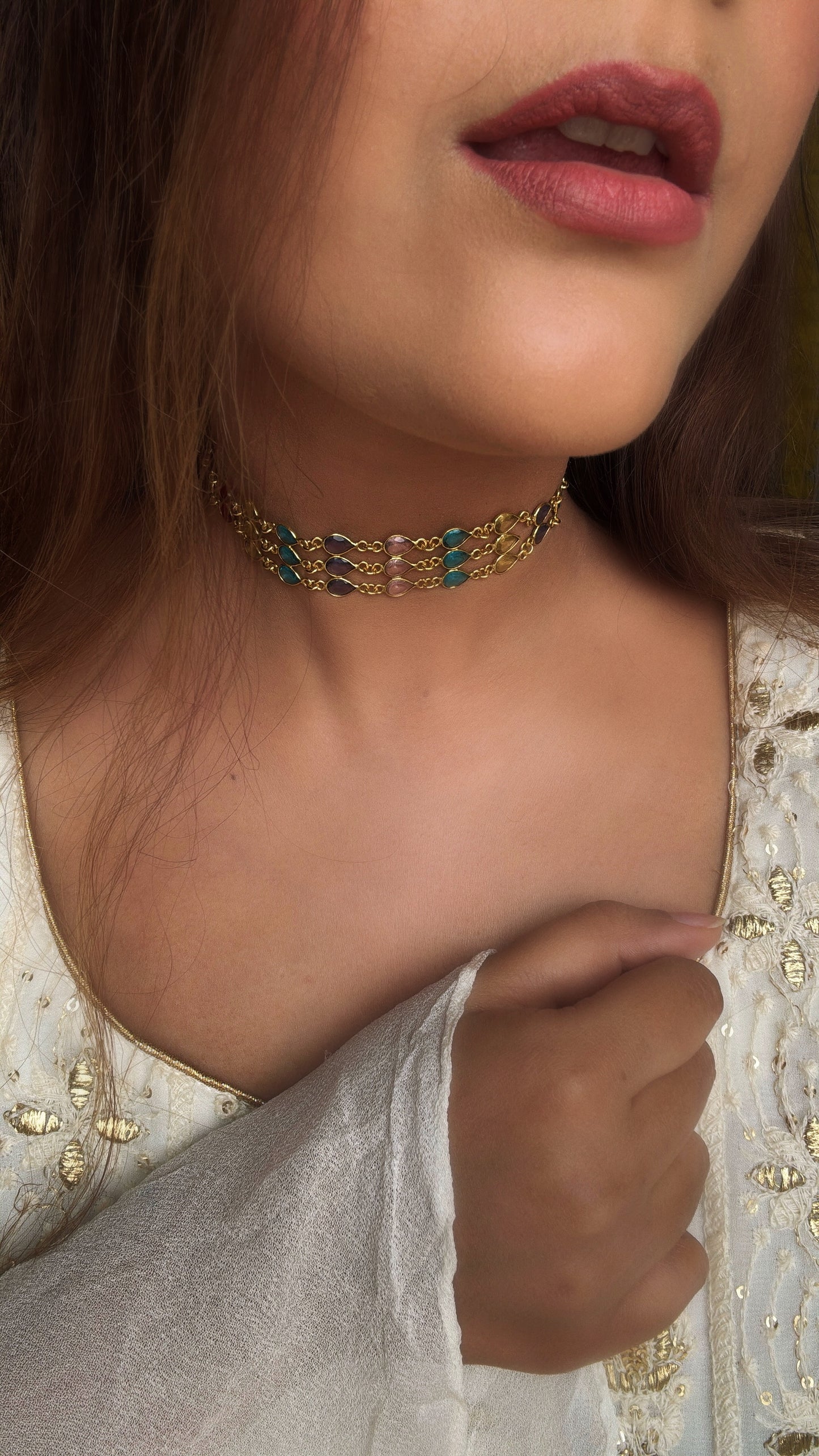 Her Majesty - Multicolour Choker